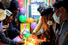 ভ্রাম্যমাণ গাড়ি নিয়ে করোনা সচেতনতার মধ্যে দিয়ে দলনেত্রীর জন্মদিন পালন মথুরাপুরে ভ্রাম্যমাণ গাড়ি নিয়ে করোনা সচেতনতার মধ্যে দিয়ে দলনেত্রীর জন্মদিন পালন মথুরাপুরে