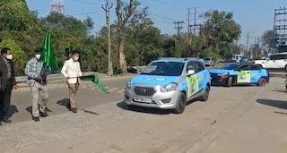 মোবাইল ভ্যাক্সিনেশন ভ্যানের সূচনা অনুষ্ঠান।