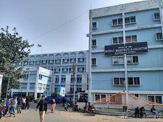মুর্শিদাবাদ জেলা শাসক কার্যালয়