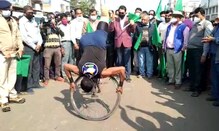 ব্রেক-চেন-সিট বিহীন সাইকেল নিয়ে গিনেস রেকর্ডের যাত্রা দেবেনের ব্রেক-চেন-সিট বিহীন সাইকেল নিয়ে গিনেস রেকর্ডের যাত্রা দেবেনের