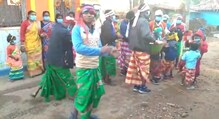 বাঁদনা পরবে মেতেছে আদিবাসী সম্প্রদায়। বাঁদনা পরবে মেতেছে আদিবাসী সম্প্রদায়।