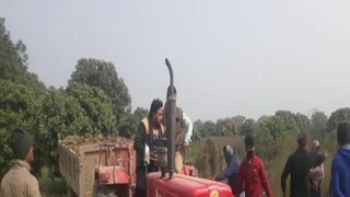 Murshidabad News: Illegal soil collection is causing massive erosion in Ganges, Government officers done raid on the area in Raghunathganj Murshidabad News: Illegal soil collection is causing massive erosion in Ganges, Government officers done raid on the area in Raghunathganj