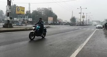 সাতসকালে