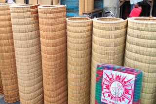 চারঘাটের হাতে-বোনা মাদুর