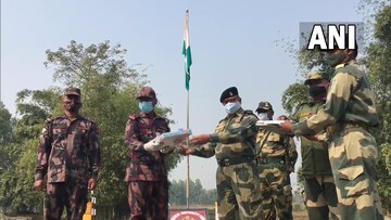 বিশ্বের বিভিন্ন প্রান্তে পালিত হল ভারতের প্রজাতন্ত্র দিবস, দেখুন বর্ণময় ছবি