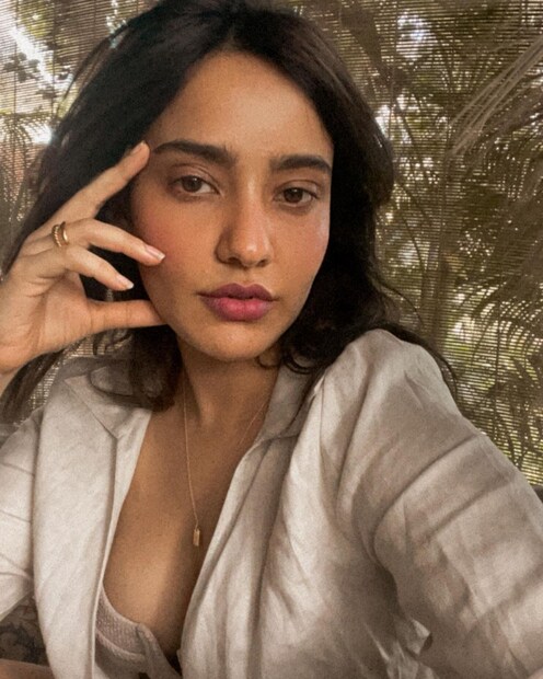 *ন্যুড রঙা বিকিনিতে অভিনেত্রী নেহা শর্মা। (Image: Instagram)