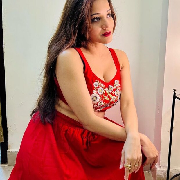 এই মুহূর্তে মোনালিসার কাজের বিষয়ে বলা যায় সেক্ষেত্রে বলতে হবে ধাপ্পা, ' (Dhappa) ও রাত্রি কে যাত্রী ২ (Ratri ke Yatri 2) ওয়েব সিরিজে মোনালিসাকে দেখতে পাওয়া যাবে (Monalisa Web series) ৷ ছবি সৌজন্যে ইনস্টাগ্রাম ৷