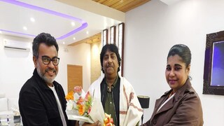 Rudranil Ghosh and Bharathi Ghosh went to Pandit Rashid Khan's house 