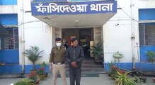 সীমান্ত পেরিয়ে ভারতে গরু চুরি করতে এসে গ্রেফতার ১ বাংলাদেশি, পলাতক ৫ সীমান্ত পেরিয়ে ভারতে গরু চুরি করতে এসে গ্রেফতার ১ বাংলাদেশি, পলাতক ৫