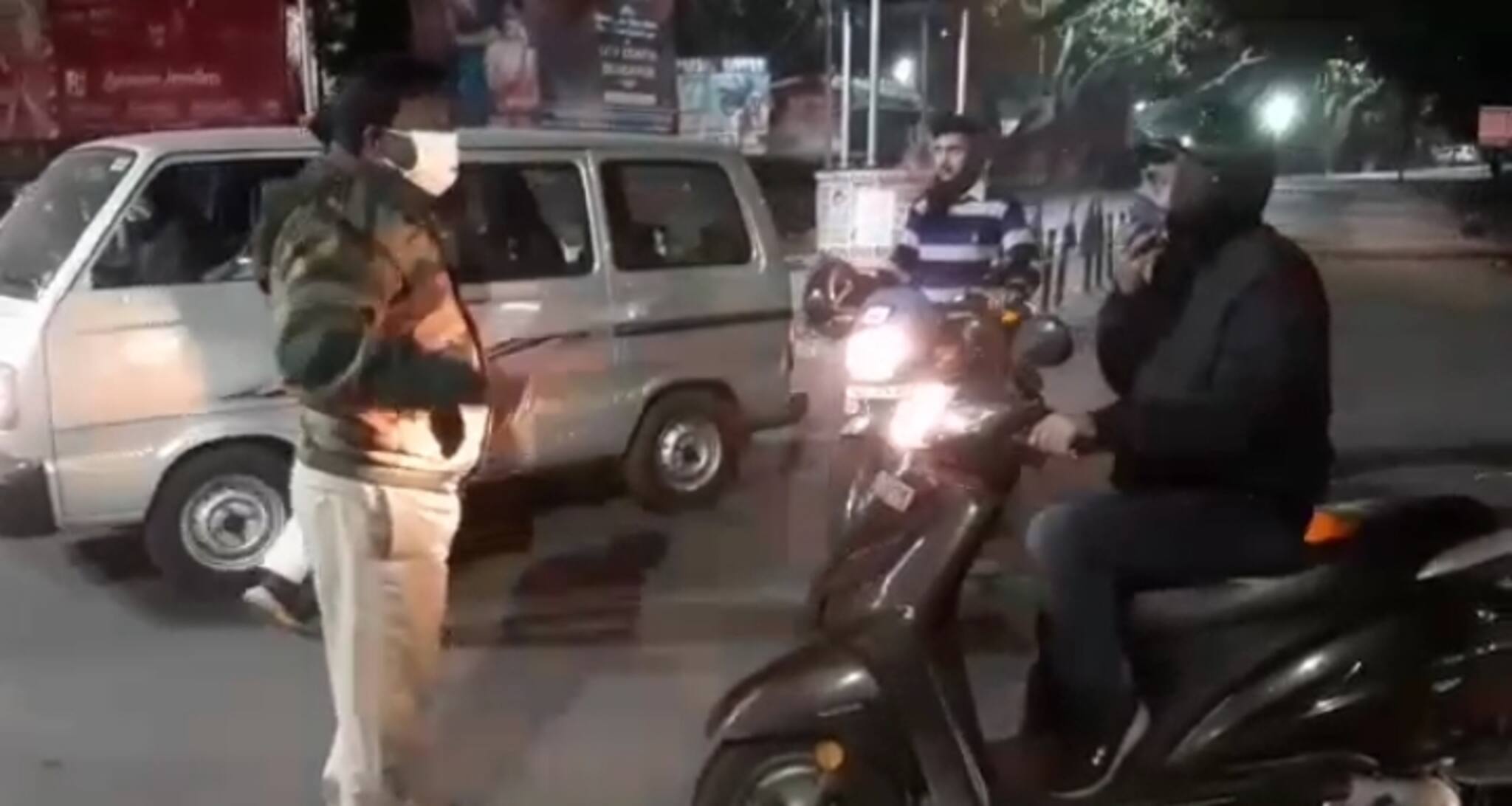 Paschim Bardhaman: নাইট কারফিউ সফল করতে দুর্গাপুরের বিভিন্ন রাস্তায় অভিযান পুলিশের