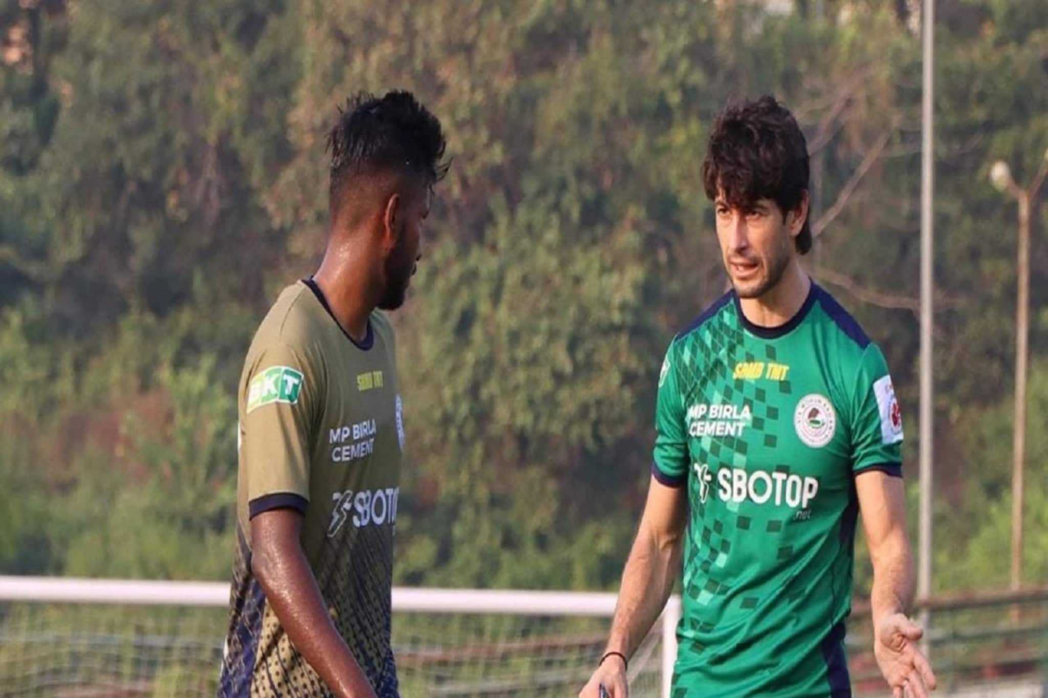 সন্দেশকে পেলেও প্রবল চিন্তায় পড়েছেন এটিকে মোহনবাগান কোচ হুয়ান