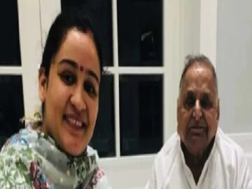 বিজেপি-তে যোগ দিলেন মুলায়মের পুত্রবধূ অপর্ণা৷ 
