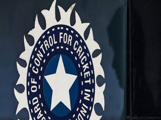চোখ রাঙাচ্ছে ওমিক্রন, ঘরোয়া টুর্নামেন্ট পিছিয়ে দিতে বাধ্য হল বোর্ড
