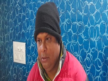 পুরভোটে 'বিজেপি প্রার্থী' পিন্টু মুখ্যোপাধ্যায় 