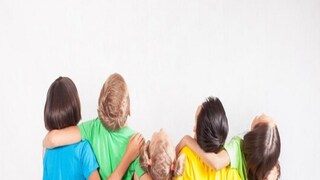 বাবা মায়েদের যথেষ্ট স্পর্শকাতর হতে হবে। তাঁদের এটাও বুঝতে হবে যে তাঁদের সন্তানের অনুভূতিগুলো বয়সের সঙ্গে বদলাবে। বাবা মায়েদের যথেষ্ট স্পর্শকাতর হতে হবে। তাঁদের এটাও বুঝতে হবে যে তাঁদের সন্তানের অনুভূতিগুলো বয়সের সঙ্গে বদলাবে।