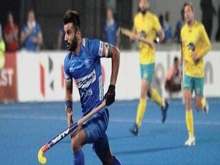 মনপ্রীতের হাতেই থাকল হকি অধিনায়কের ব্যাটন