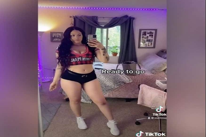 viral News: woman wear crop top for job boy friend criticize but she get the hot photo viral
