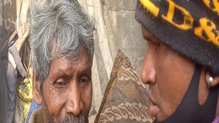 ছেলের সঙ্গে চম্পক দত্ত৷ 