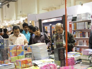 পিছিয়ে যাচ্ছে কলকাতা বইমেলা৷ 