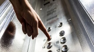 kolkata woman stuck in nrs hospital lift for 4 days- Photo- Representative 