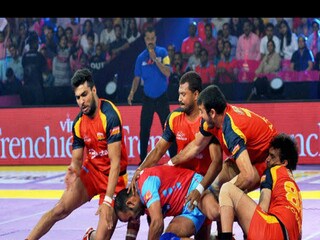 কবাডিতে দাপুটে জয় বেঙ্গালুরুর, ড্র করল পাটনা