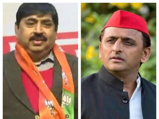 বিজেপি-তে যোগ দিলেন অখিলেশে যাদবের মামা প্রমোদ গুপ্ত৷