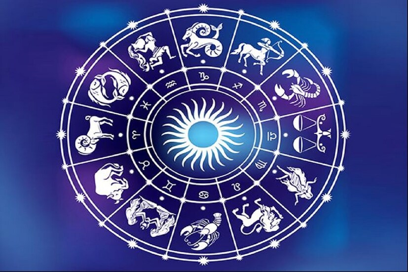 মিথুন (Gemini): মে ২১ থেকে জুন ২০। দায়িত্ব পালনের জন্য কোনও নতুন বন্ধু জুটতে পারে। বকেয়া কাজ মিটিয়ে ফেলতে হবে। লাকি সাইন- একটি কি চেন