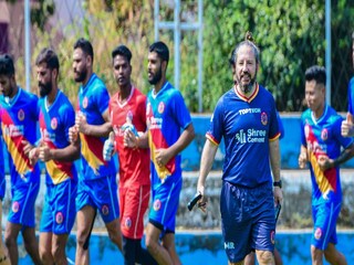প্রথম দিনের অনুশীলনে ইস্টবেঙ্গল ম্যানেজার মারিও
