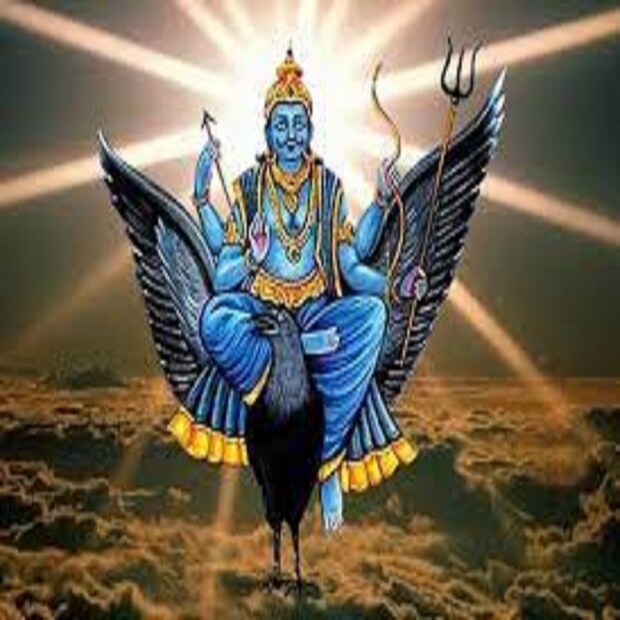 বর্তমানে তিনি মকরে আছেন ৷ ২০২২-তে শনি (Shani Gochar 2022) নিজের রাশি কুম্ভতে প্রবেশ করবেন ৷ প্রতীকী ছবি ৷