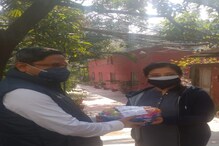 সৌরভের বাড়িতে পৌঁছে গেল মমতার পাঠানো ফলের ঝুড়ি, দেখুন ভিডিও সৌরভের বাড়িতে পৌঁছে গেল মমতার পাঠানো ফলের ঝুড়ি, দেখুন ভিডিও