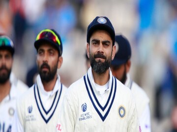 টেস্ট অধিনায়কত্ব ছাড়লেন বিরাট কোহলি৷ 