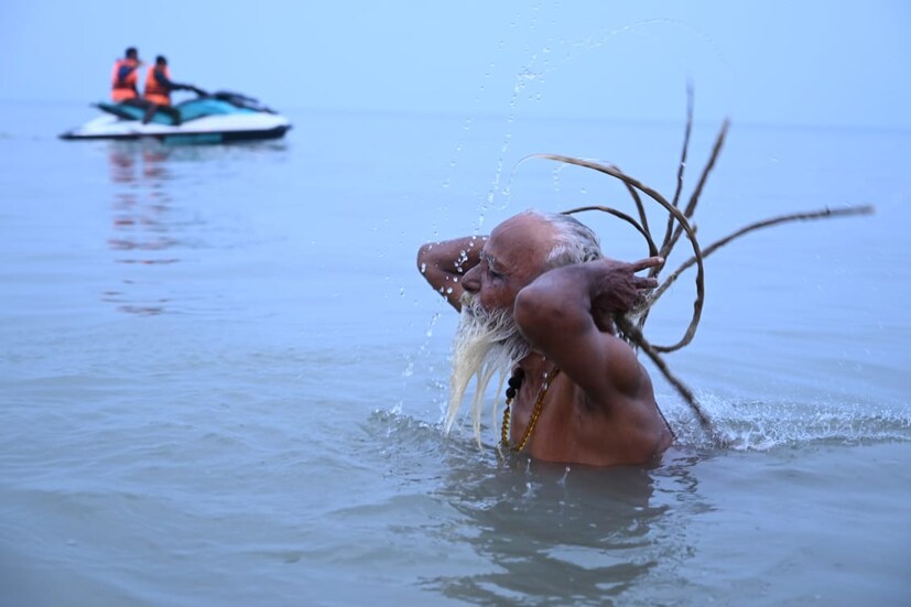 আদালতের নির্দেশ, ভ্যাকসিনের দুটি ডোজের সার্টিফিকেট ও RTPCR রিপোর্ট নেগেটিভ থাকলে তবেই গঙ্গাসাগর মেলায় প্রবেশ করতে পারবেন পুণ্যার্থীরা। 