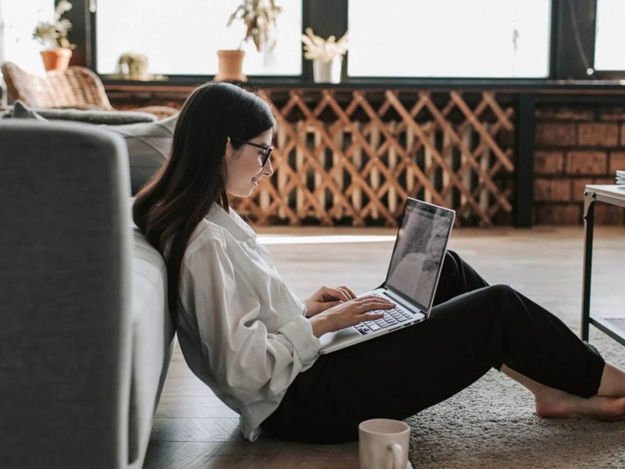 Work From Home Gadgets: ওয়ার্ক ফ্রম হোম সহজে উঠবে না! কাজের সুবিধের জন্য রাখতেই হবে এই ৫ গ্যাজেট