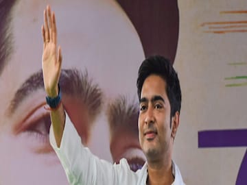 গোয়া যাচ্ছেন অভিষেক