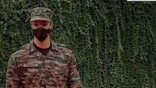 অভিযান চলাকালীন লুকিয়ে থাকা জঙ্গিরা নিরাপত্তাবাহিনীকে লক্ষ্য করে গুলি চালায় এবং  দুই সেনা সদস্য নিহত হন। নিরাপত্তা বাহিনীর হাতে একজন সন্ত্রাসীও নিহত হয়েছে। নিহত জঙ্গির পরিচয় জানার চেষ্টা চলছে।