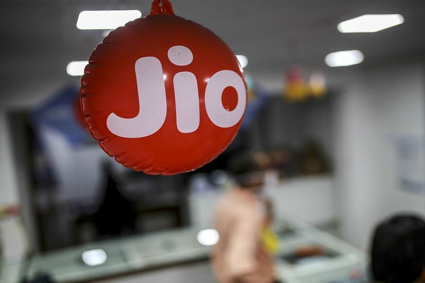 জিওর (Jio Prepaid Plans) বেশ কিছু রিচার্জ প্ল্যান দুর্দান্ত কেননা সস্তার সঙ্গে বিশাল সুবিধাও থাকে সেই সমস্ত প্ল্যানগুলিতে ৷ প্রতীকী ছবি ৷
