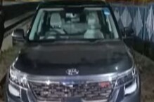 বালিগঞ্জ স্টেশনে রেল লাইনে উঠে পড়ল গাড়ি, ঘটনার জেরে আটক ৩ বালিগঞ্জ স্টেশনে রেল লাইনে উঠে পড়ল গাড়ি, ঘটনার জেরে আটক ৩