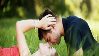 গবেষণা বলছে, গভীর চুম্বনের মাধ্যমে হতে পারে গণোরিয়া রোগ। অর্থাৎ যে রোগ যৌন মিলন অথবা মুখমেহনের মাধ্যমে ছড়ায়, তা ফ্রেঞ্চ কিস করলেও পার্টনারের শরীরে প্রবেশ করতে পারে।