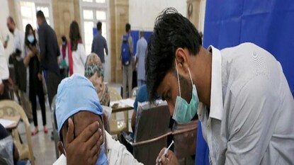 কোভিড ভ্যাকসিনে ছাড়পত্র! কোভিড ভ্যাকসিনে ছাড়পত্র!