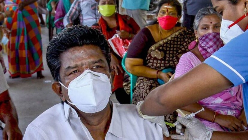 কেন্দ্রীয় স্বাস্থ্য মন্ত্রকের তরফ থেকে বলা হয়েছে, সংক্রমণের দ্রুত বৃদ্ধি থেকে এ কথা বলা চলে, এটা করোনার ওমিক্রন রূপের ফলেই ঘটছে। যদিও ভারতের ভৌগলিক এলাকায় ডেল্টা ভাইরাসেরও সমান উপস্থিতি নজরে পড়ছে। 