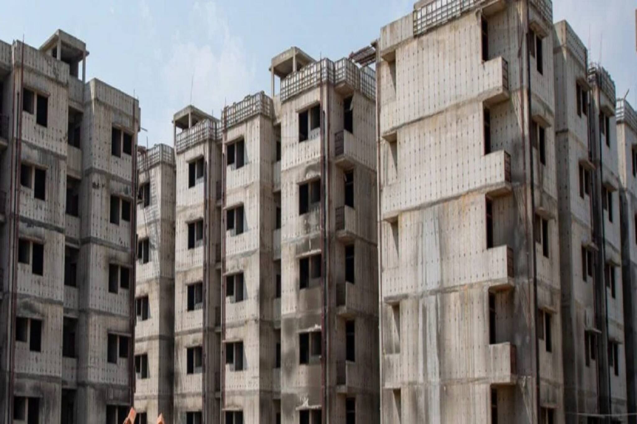 এক নজরে দেখে নিন দিল্লি ডেভেলপমেন্ট অথারিটির (DDA) তৈরি ফ্ল্যাটের দামের তালিকা