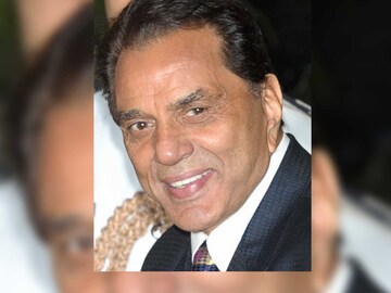 করোনার ভয় থেকে বাঁচতে নিয়মিত একটি কাজ করেন ধর্মেন্দ্র! ফাঁস করলেন নিজেই