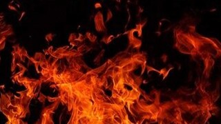 বেহালায় প্রকাশ্যে আত্মহত্যার চেষ্টা 
প্রতীকী ছবি