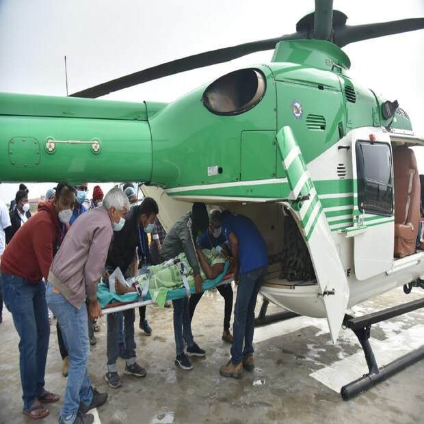 বেলায় অবস্থার অবনতি হওয়ায় কলকাতায় পাঠানোর সিদ্ধান্ত নেয় জেলা প্রশাসন। অন্যজন  বিহারের পাটনার বাসিন্দা গীতা দেবী। তিনি মেলায় আসার পথে কচুবেড়িয়াতে পড়ে যান। পা ভাঙে তাঁর। তাঁকে কলকাতায় পাঠানো হল। 