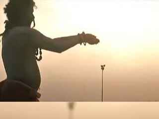 করোনা বিধি না মেনেই পুণ্যস্নানের ছবি 
