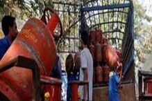 LPG Cylinder: বিরাট বড় খবর! রান্নার গ্যাসের সিলিন্ডারের দাম ৬৩৪ টাকা? LPG Cylinder: বিরাট বড় খবর! রান্নার গ্যাসের সিলিন্ডারের দাম ৬৩৪ টাকা?