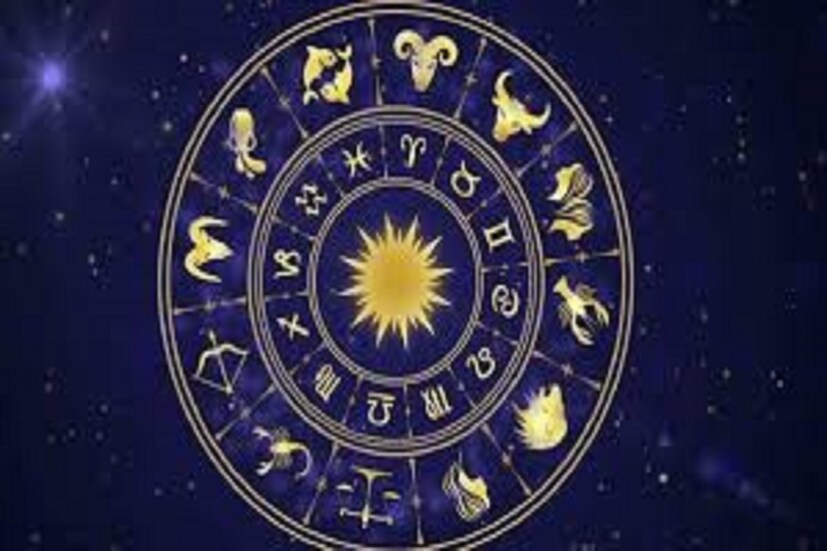 মীন (Pisces): এই রাশির জাতক-জাতিকাদের সোনা বা পিতলে কয়েন হলুদ রঙের কাগজে জড়িয়ে মানিব্যাগে বা পুজোর স্থানে রাখতে হবে ৷ এমন হলে অপব্যায় রোধ করা সম্ভব হবে ৷ ক্রোধও থাকবে নিয়ন্ত্রণে ৷ প্রতীকী ছবি ৷