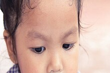 Cough and Cold in Babies: বাচ্চার ঠাণ্ডা লেগেছে? সর্দি-কাশিতে ভুগছে? এই খাবারগুলো ভুলেও খাওয়াবেন না Cough and Cold in Babies: বাচ্চার ঠাণ্ডা লেগেছে? সর্দি-কাশিতে ভুগছে? এই খাবারগুলো ভুলেও খাওয়াবেন না