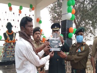 রাজেশ ওঁরাওকে মরোনত্তর সম্মান