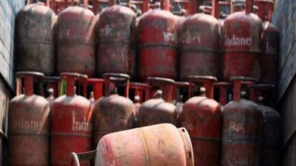 রেশন দোকানে মিলবে গ্যাস! রেশন দোকানে মিলবে গ্যাস!